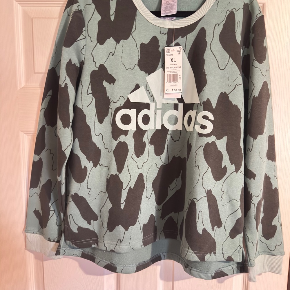 Adidas Women's Camo Sweatshirt - Mint and Charcoal